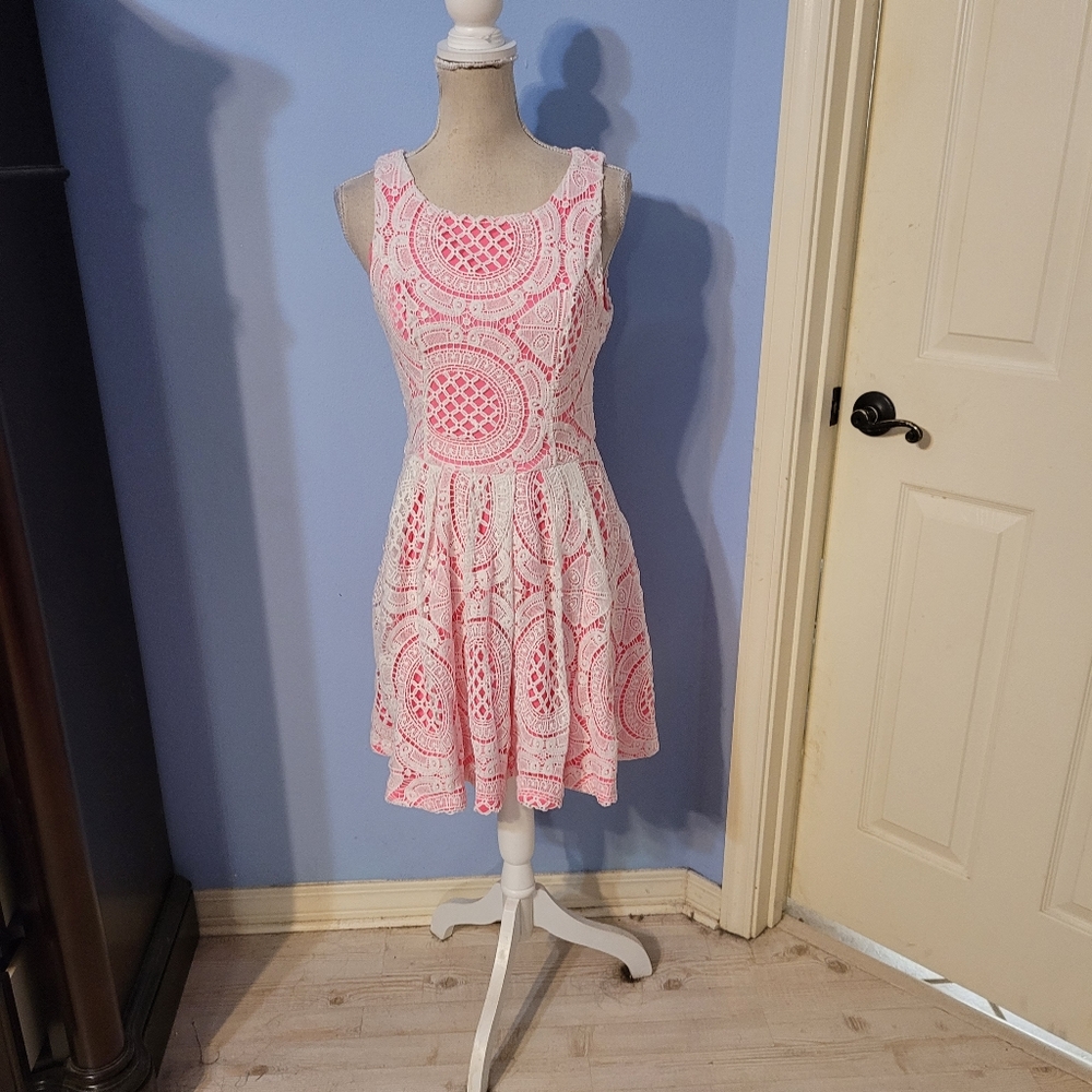 Xtaren Medium Womens Dress